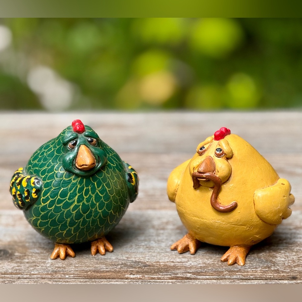 Set of two Vicki Thomas signed Fat Chicken Gourds Enesco Hand Painted 1997